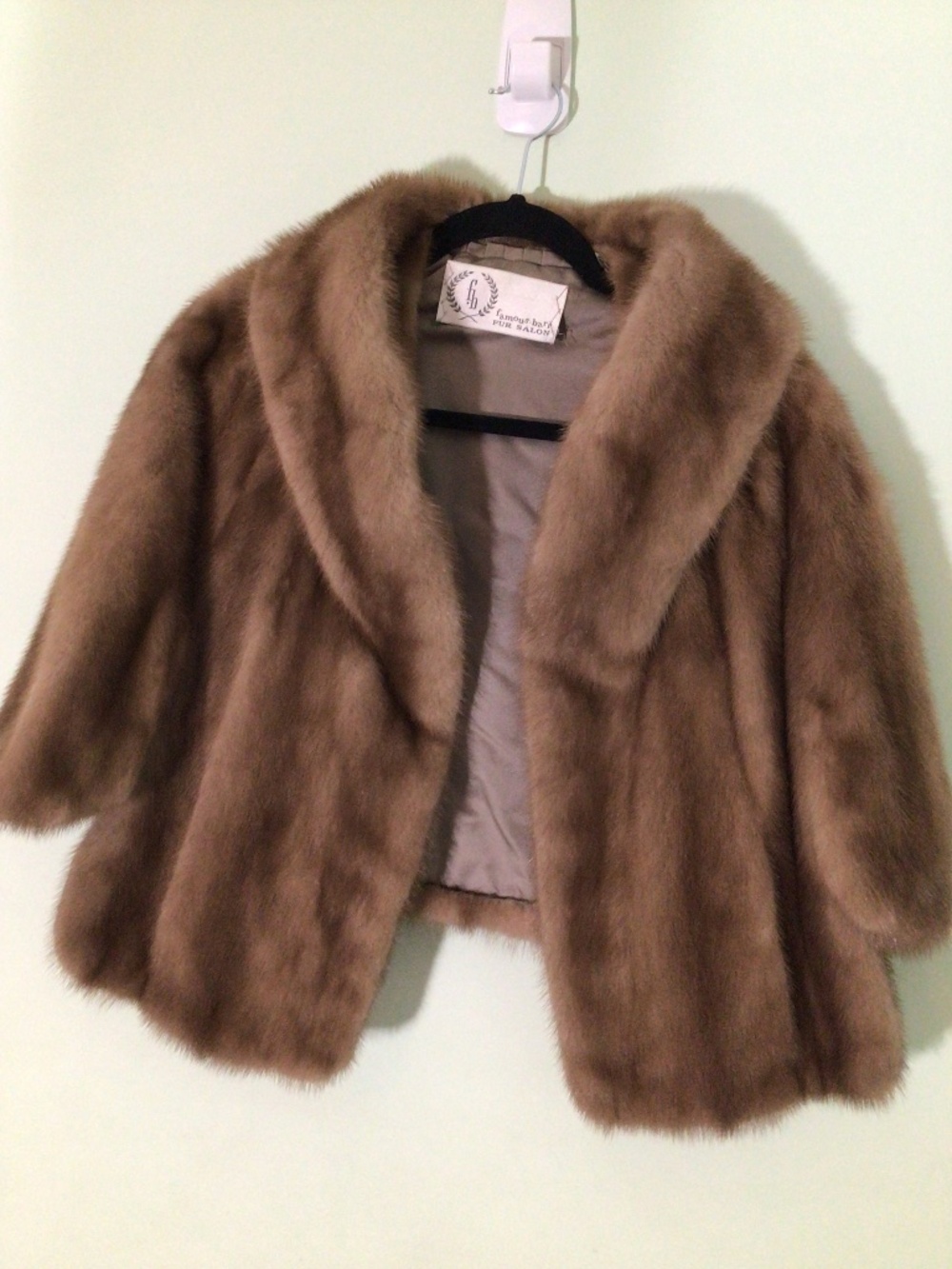 Genuine Light Brown Mink Fur Stole Cape Shawl Collar Famous-Barr Fur Salon